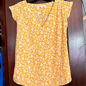 Stitch Fix, v-neck yellow blouse. Size medium